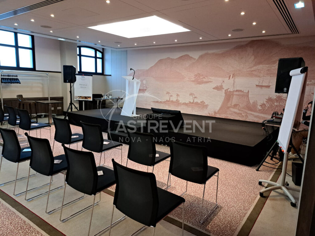 Groupe Astrevent Nova Naos Atria sonorisation DXR12 pour séminaire dans un hôtel de St-Malo.